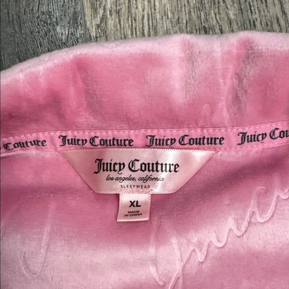 Juicy Couture Pink Velvet Pajama Set - Picture 2 of 7